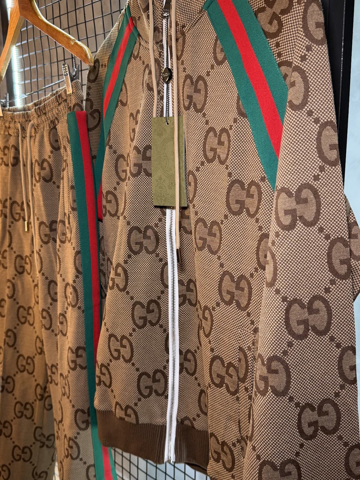 Conjunto Gucci Importado - Imagem 2