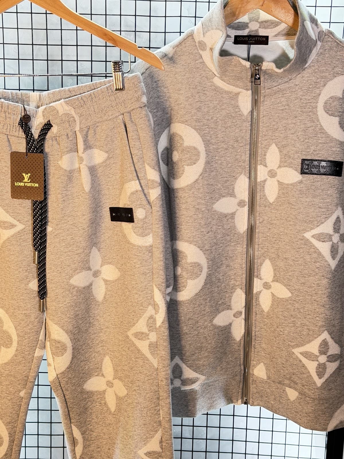 Conjunto LV Importado - Imagem 4